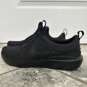 Nike slip on tennis shoe NEW black